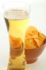 mugs-bowl-of-chips-beer-light-beer_3295105.jpg