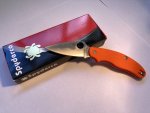 e-spyderco-uk-penknife-g10-safety-orange-1.jpg