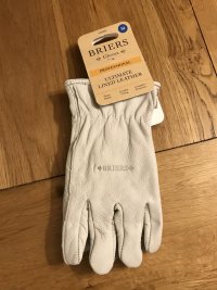 Gloves - 2024-02-05 18.09.01.jpg