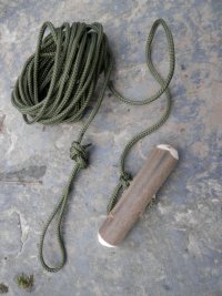 toggle guys (3) tie 5m of paracord through the holes or around notch and a Fig8 on the bight a...JPG