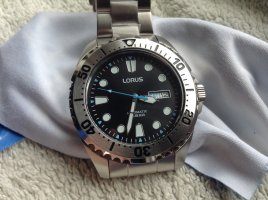 Lorus_Auto_RL471BX9_01.JPG